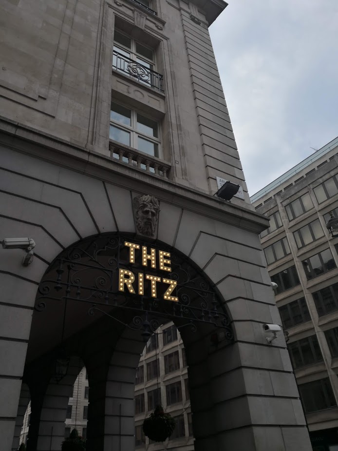 A TOUR AND HISTORY OF THE RITZ HOTEL - London Meets Paris